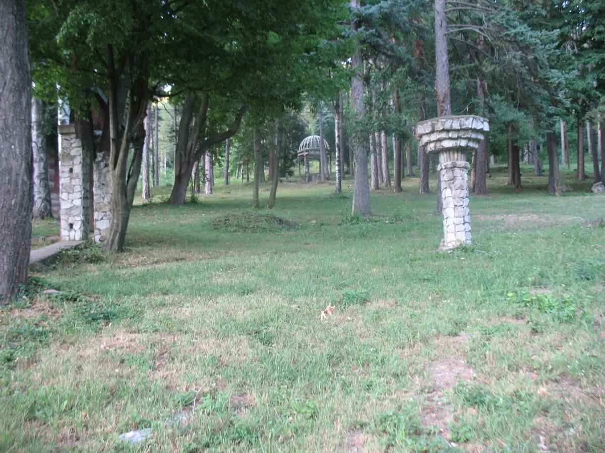 Rozarijum Grete Minh i rudarsko naselje Rtanj